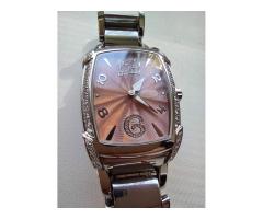 Женские часы Parmigiani Fleurier Kalpa Piccola с бриллиантами